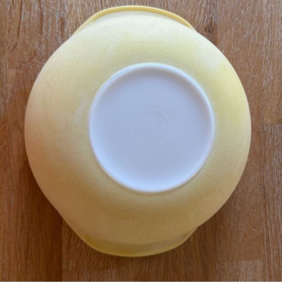 Vintage Pyrex 2 qt Desert Dawn Yellow Bowl - Picture 5 of 8